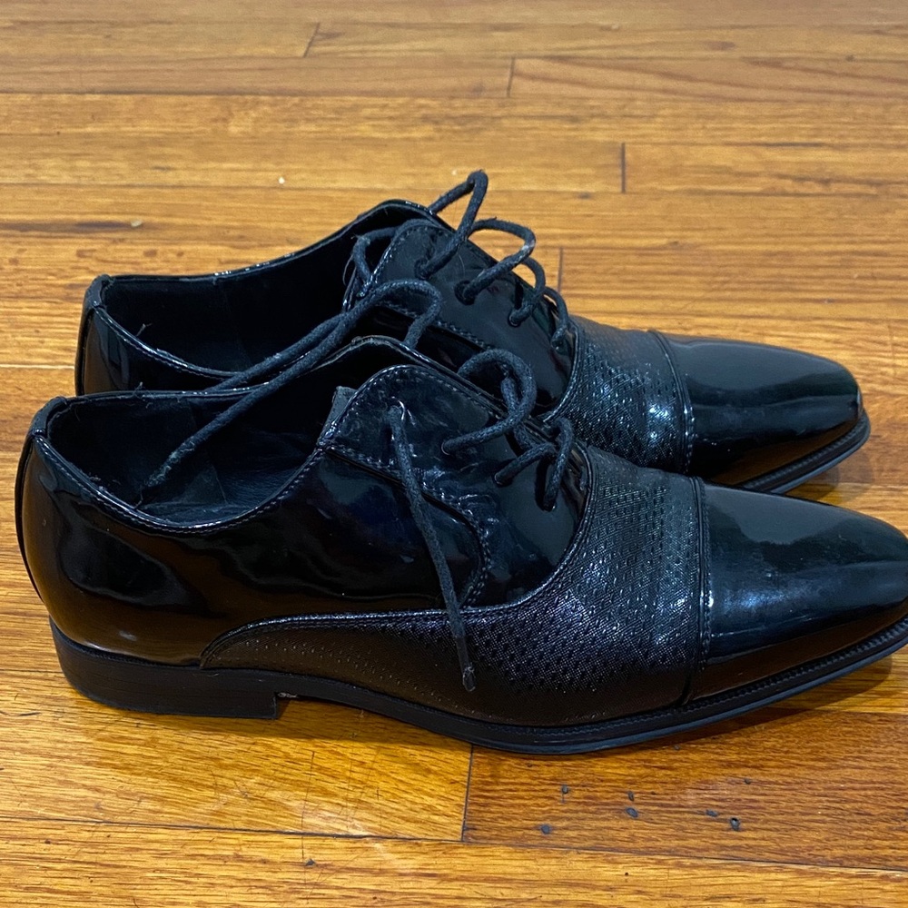 Classic Black Men's Dress Shoes